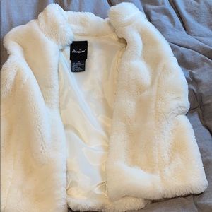 girls furry zip up vest